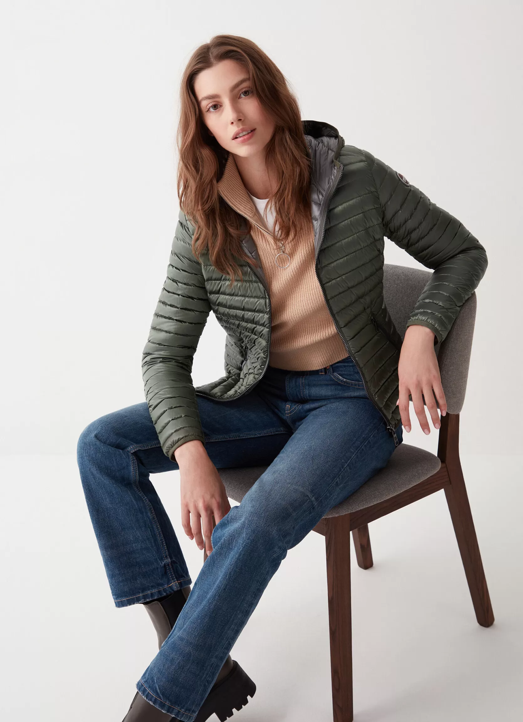 Colmar Autumn down jacket with fixed hood | woman Lightweight Down Jackets