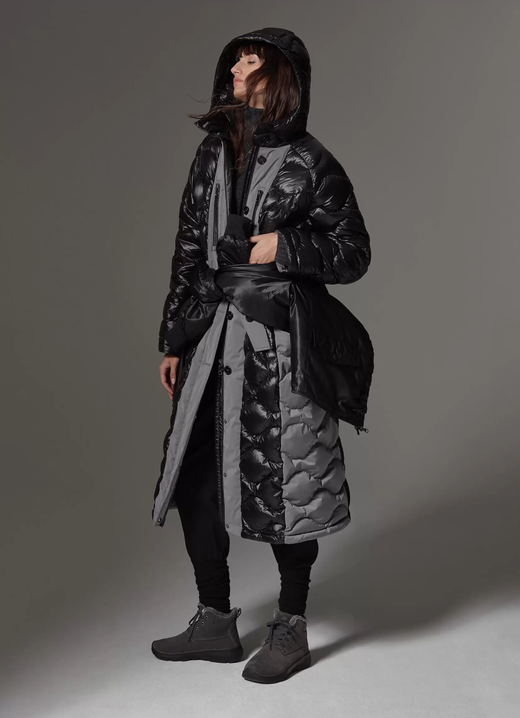 Colmar Coat with shimmering fixed hood | woman Colmar Revolution | Winter Down Jackets