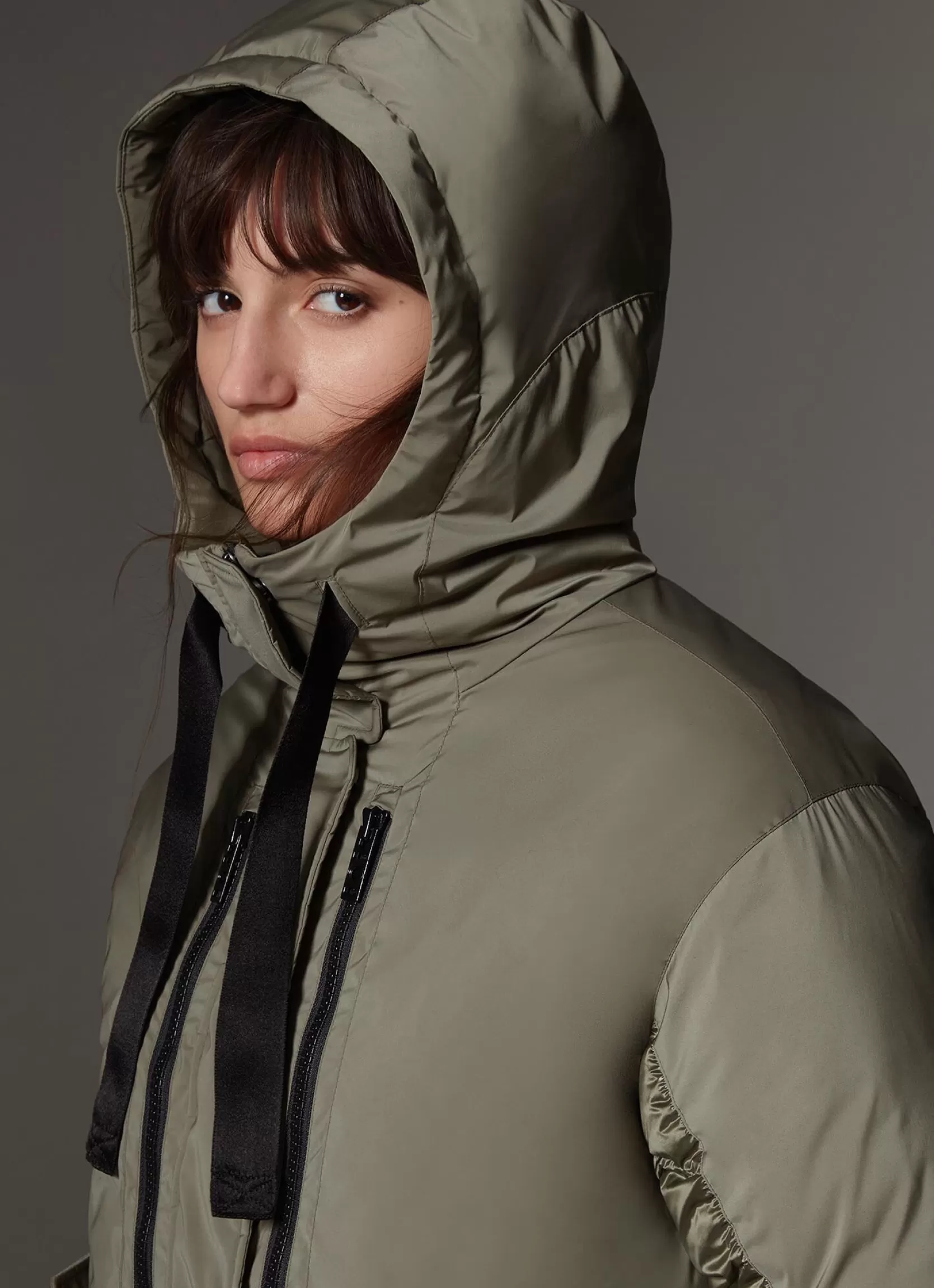 Colmar Colourblock jacket with band at the hood | woman Colmar Revolution | Winter Down Jackets