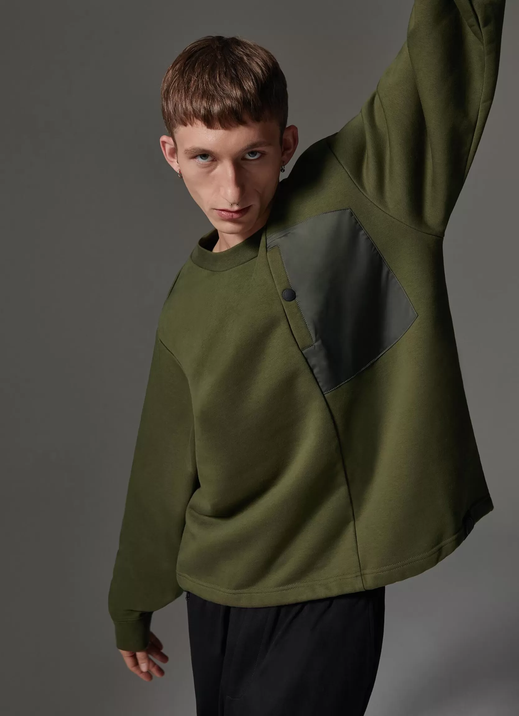 Colmar Cotton blend sweatshirt with maxi pocket | man Colmar Revolution | Sweatshirts