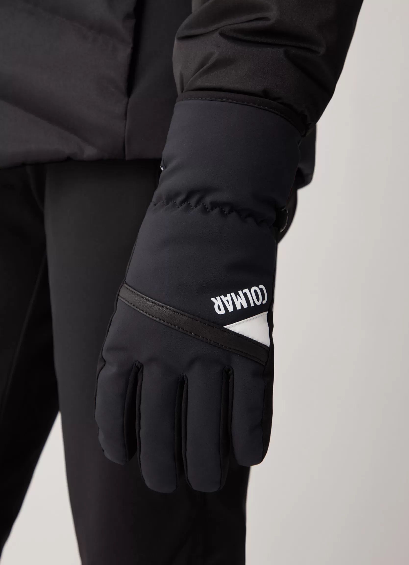 Colmar Ski gloves with graphene lining | woman Ski Accessories